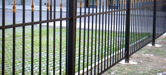 Ограждение стадиона: требования и нормы по установке забора