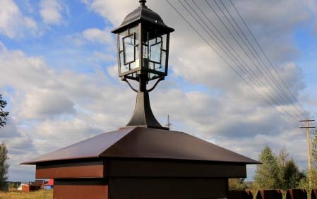 декоративный фонарь для забора 