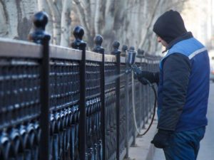 Пошаговая инструкция по установке и покраске чугунного забора