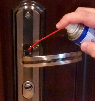 смазка замка WD40
