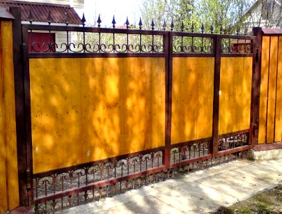 садовые ворота из дерева 