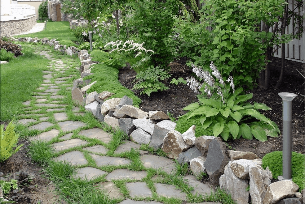 Бордюр с садовыми светильниками