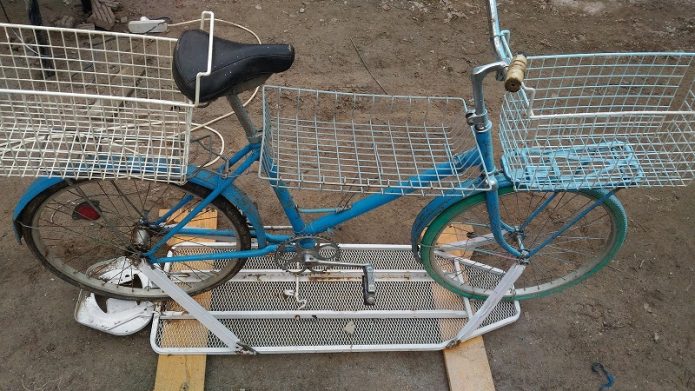 Велосипед на гладильной доске