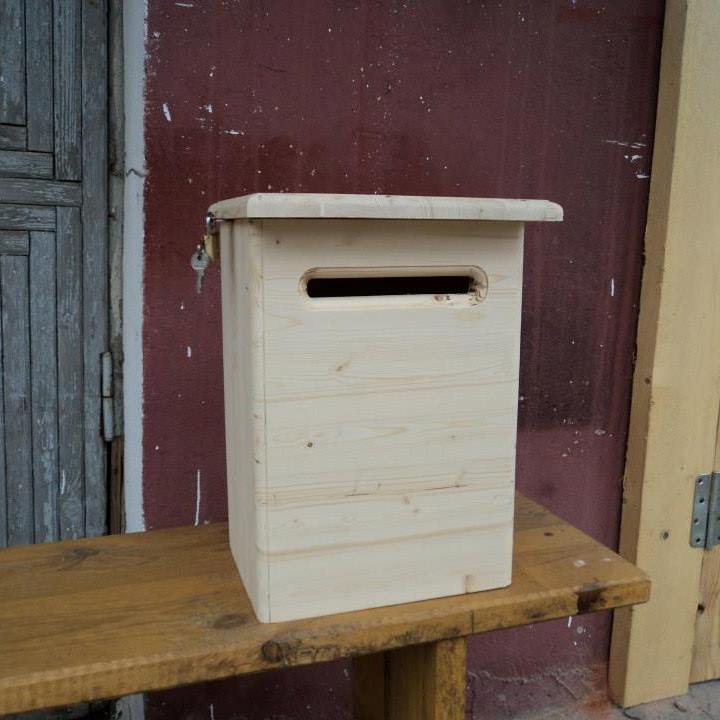 Почтовый ящик из вагонки
