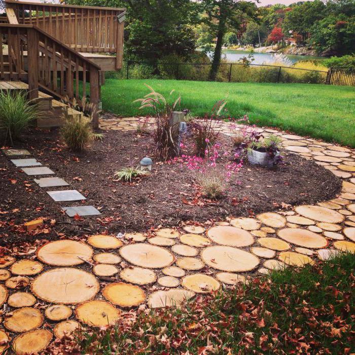 Дорожка из спилов