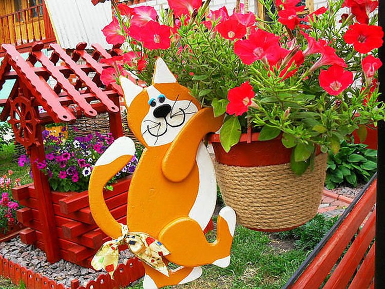 кот с цветами