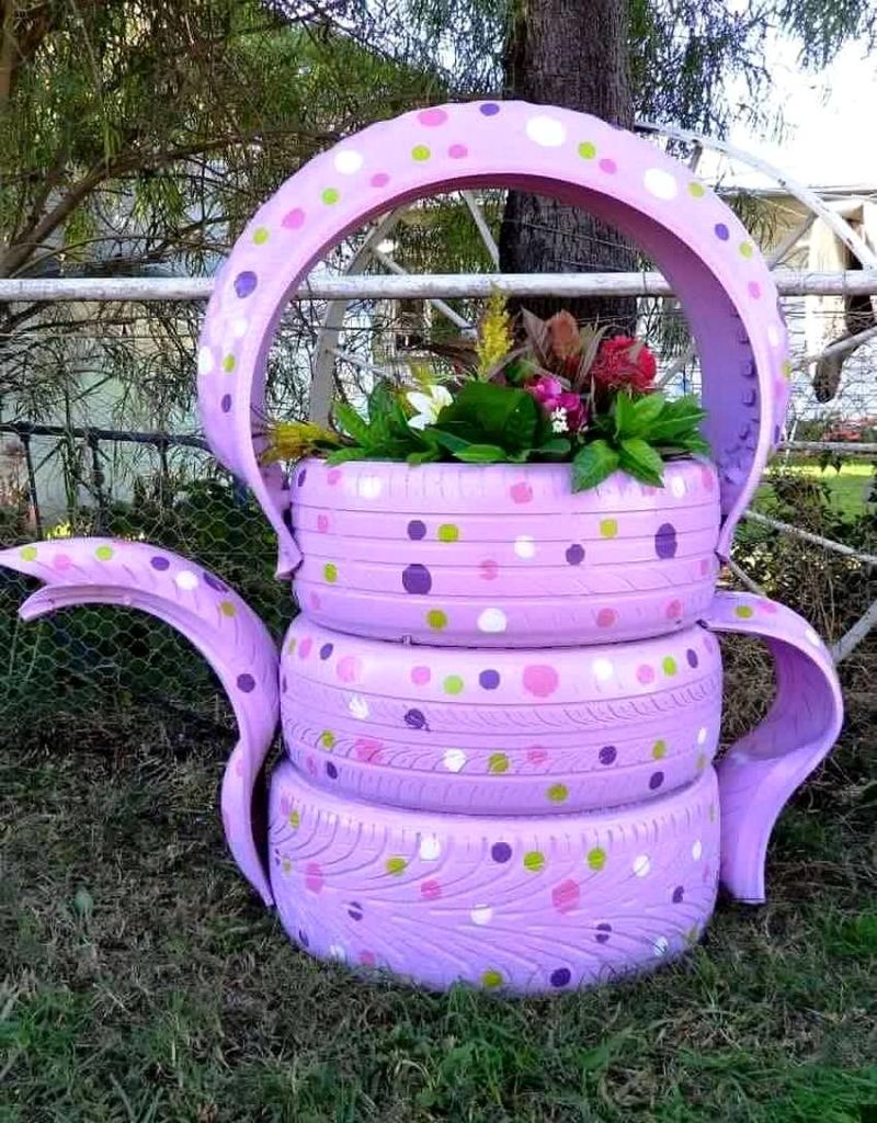 Розовый чайник
