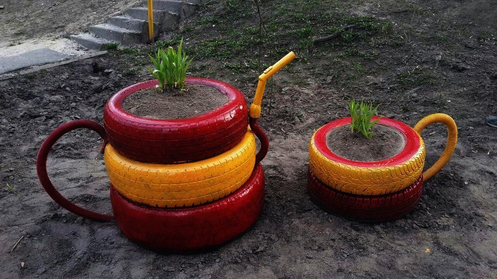Чайник и чашка