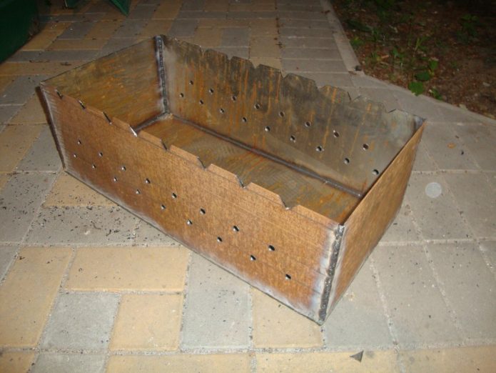 готовый мангал из металлического листа без ножек