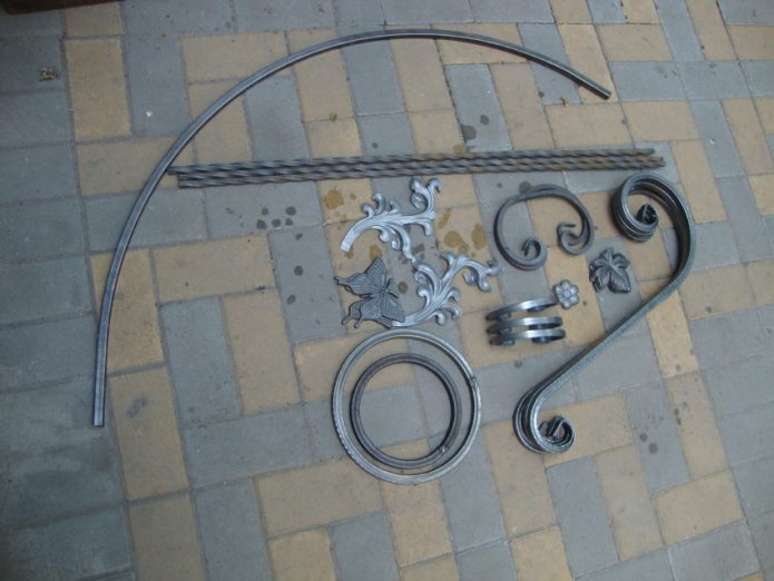 металлический декор для мангала
