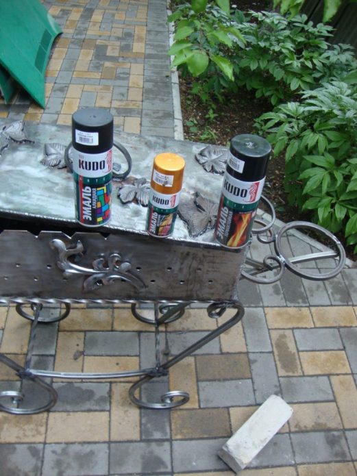 окраска сварного мангала