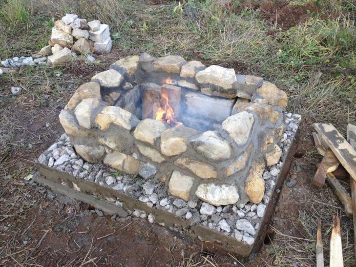 мангал из камня и цемента