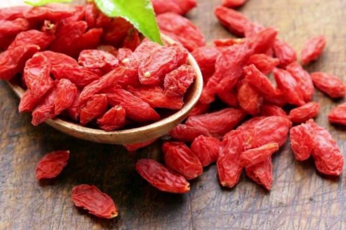 Ягоды годжи подвяленные